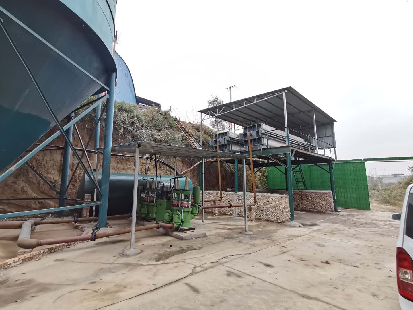 壓濾機(jī)柱塞泵使用現(xiàn)場(chǎng) 壓濾機(jī)柱塞泵使用現(xiàn)場(chǎng)