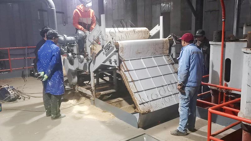 固液分離高壓壓榨液壓機(jī)布泥 固液分離高壓壓榨液壓機(jī)布泥