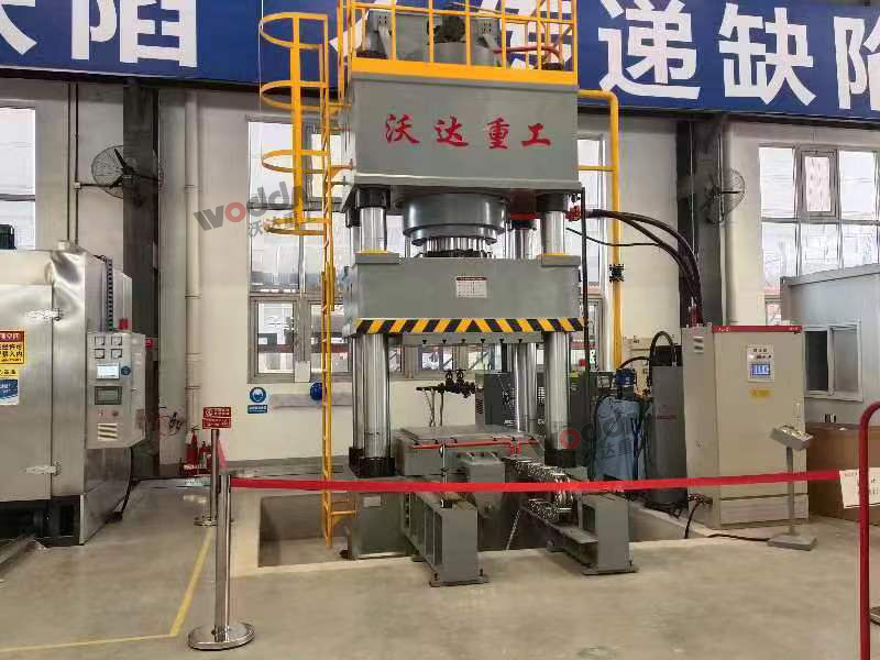 1000噸三梁四柱液壓機帶移動工作臺 1000噸三梁四柱液壓機帶移動工作臺