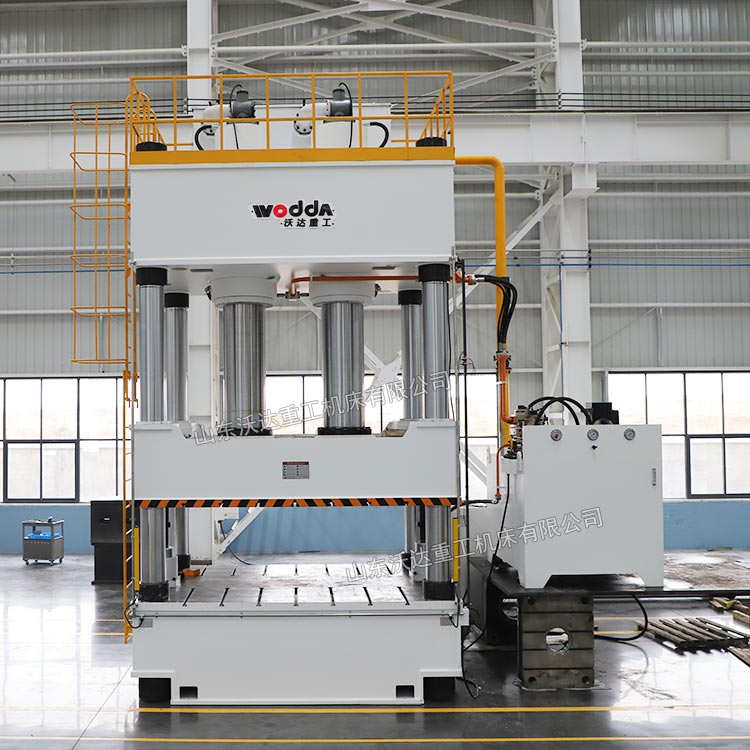 四柱式復(fù)合材料成型液壓機(jī) 四柱式復(fù)合材料成型液壓機(jī)